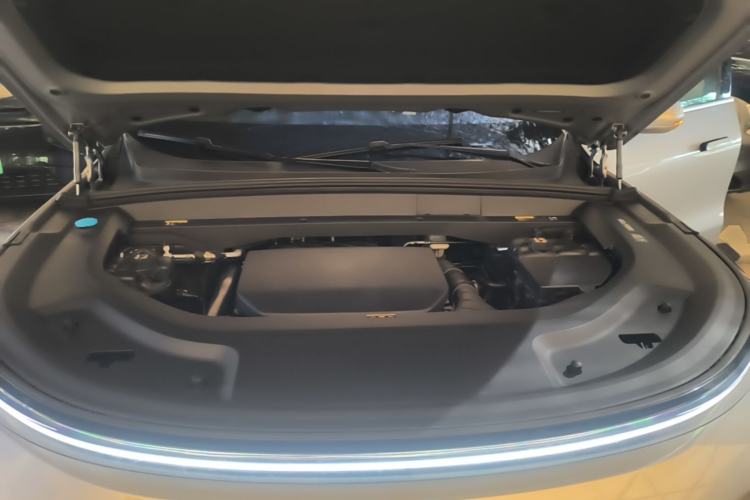 Used Li Auto L9 2022 Max model Engine Bay