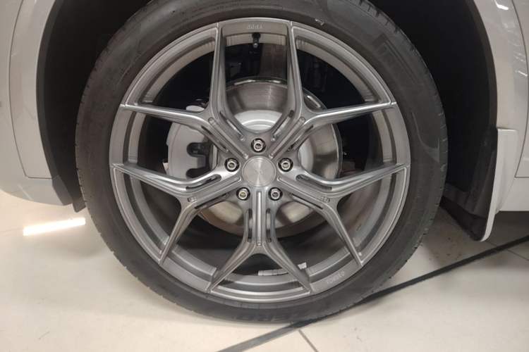 Used Li Auto L9 2022 Max model Exterior 1