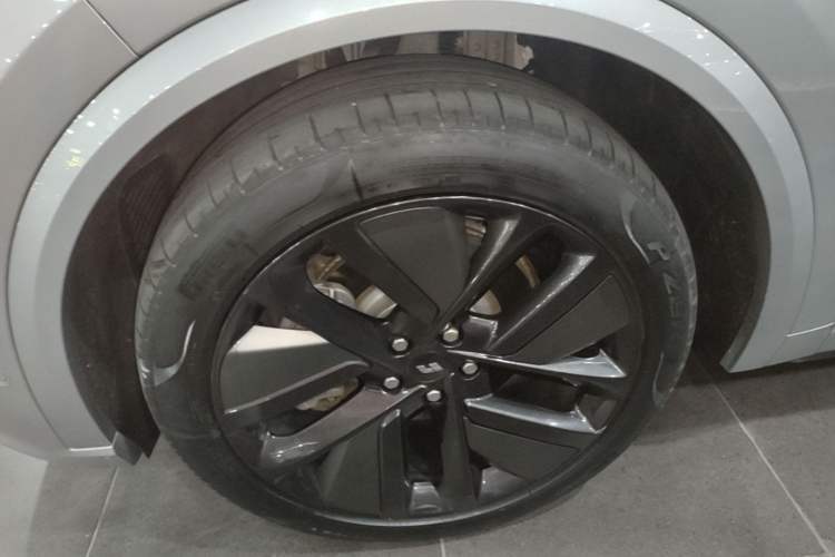 Used Li Auto L9 2022 Max model Exterior 4
