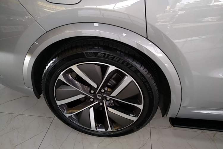 Used Li Auto L9 2022 Max model Exterior 5