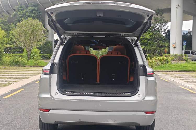 Used Li Auto L9 2022 Max model Exterior 9