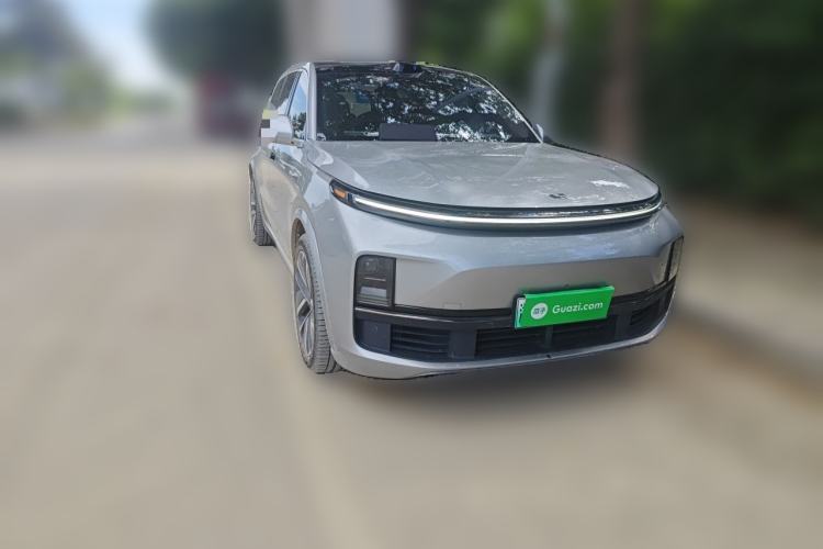 Used Li Auto L9 2022 Max model Front Right 45 Deg
