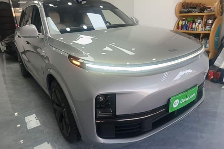 Used Li Auto L9 2022 Max model Front Right 45 Deg