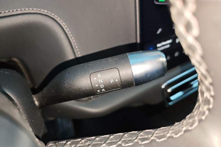 Used Li Auto L9 2022 Max model Gear Lever