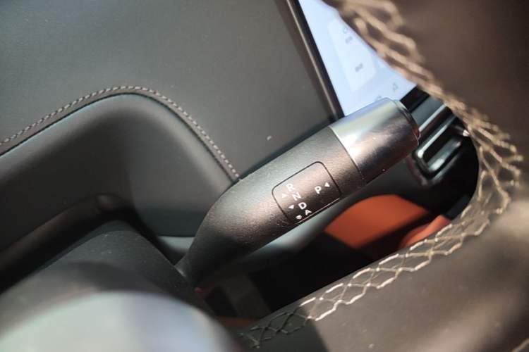 Used Li Auto L9 2022 Max model Gear Lever