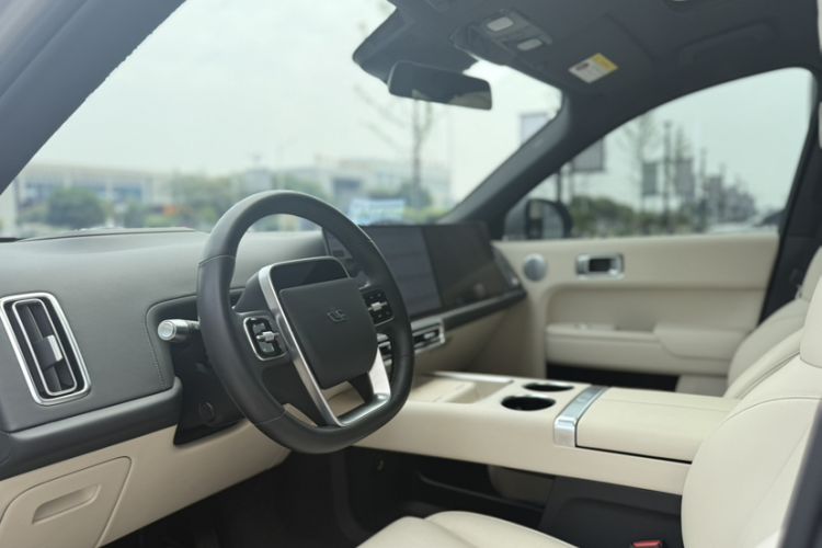 Used Li Auto L9 2022 Max model Interior 1