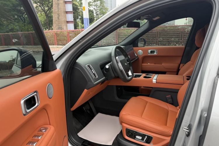Used Li Auto L9 2022 Max model Interior 1