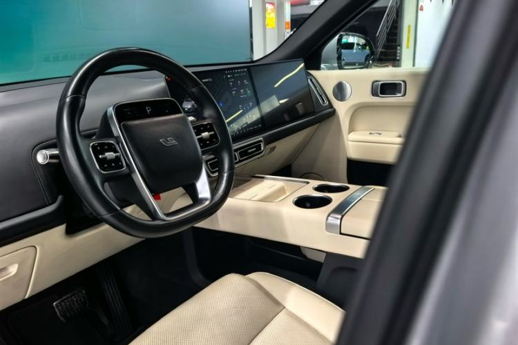 Used Li Auto L9 2022 Max model Interior 1