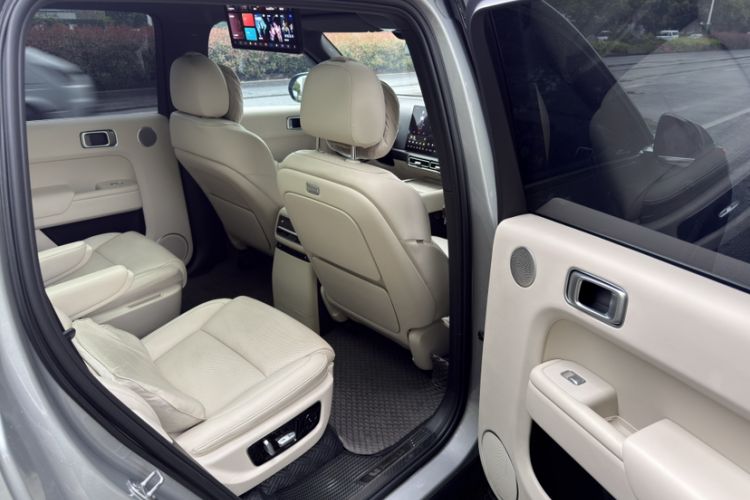 Used Li Auto L9 2022 Max model Interior 11