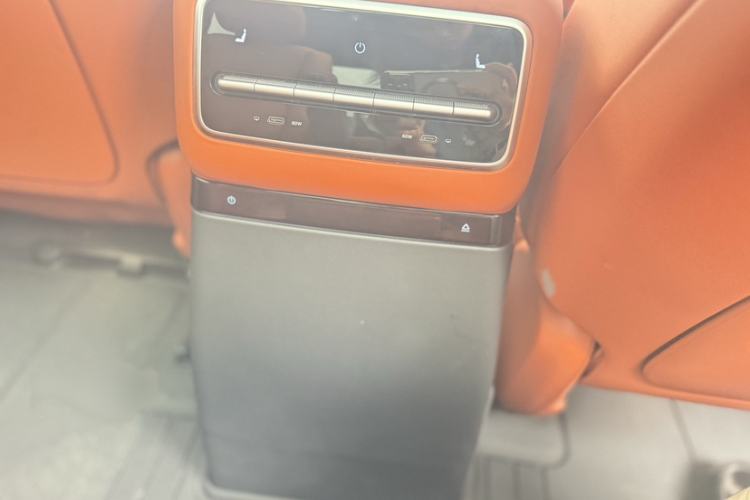 Used Li Auto L9 2022 Max model Interior 14