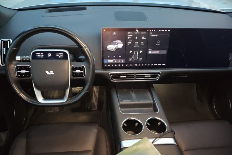 Used Li Auto L9 2022 Max model Interior 2