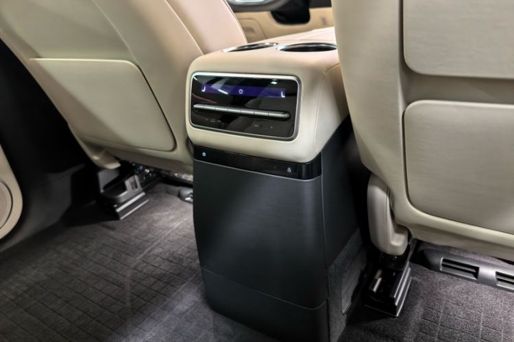 Used Li Auto L9 2022 Max model Interior 2
