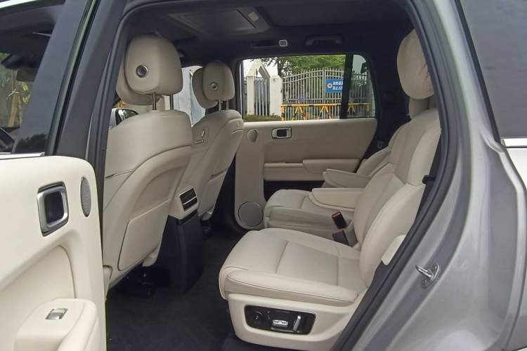Used Li Auto L9 2022 Max model Interior 2