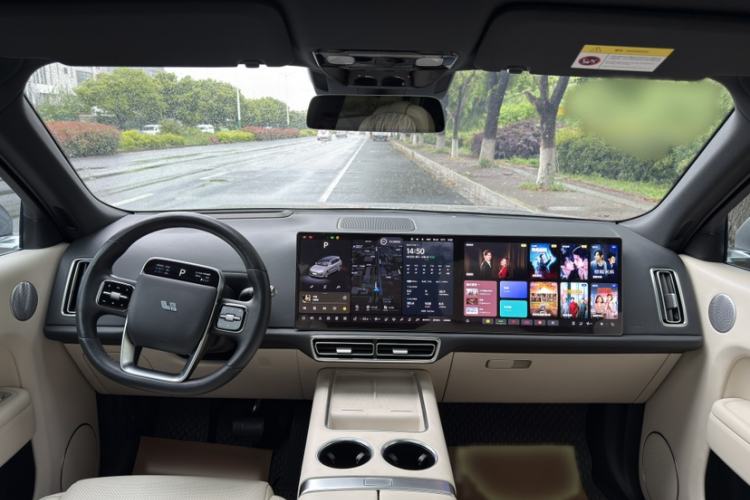 Used Li Auto L9 2022 Max model Interior 4
