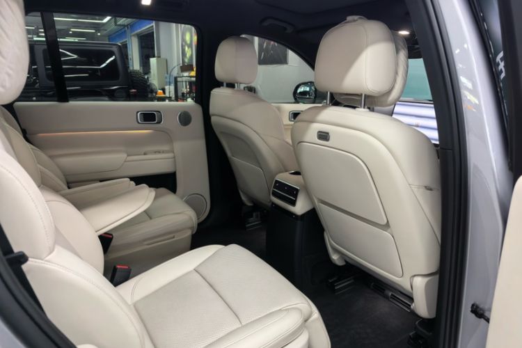 Used Li Auto L9 2022 Max model Interior 5
