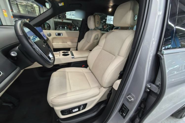 Used Li Auto L9 2022 Max model Interior 8