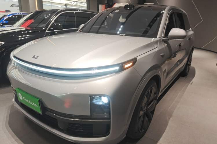 Used Li Auto L9 2022 Max model Guazi used car, China used car export, Used car for sale, Used cars, Cheapest cars for sale