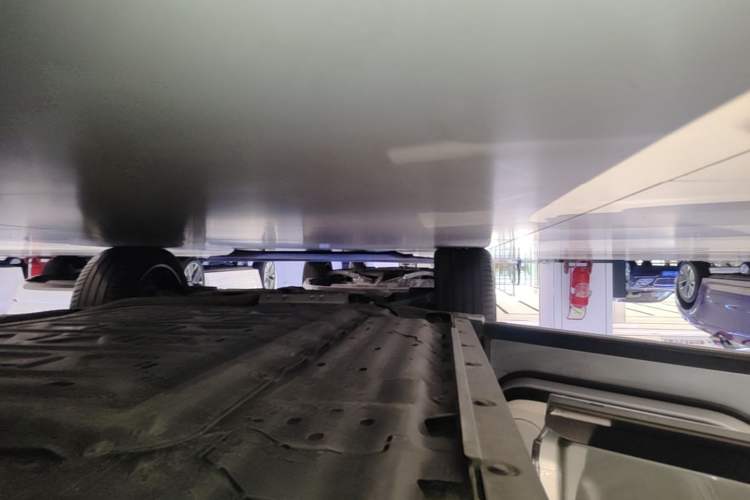 Used Li Auto L9 2022 Max model Left Side Sill