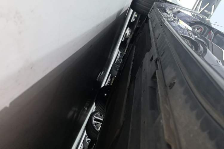 Used Li Auto L9 2022 Max model Left Side Sill
