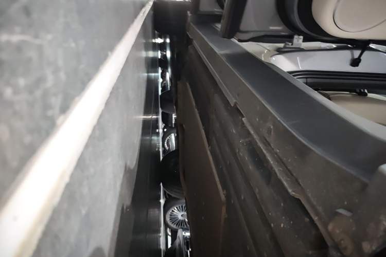 Used Li Auto L9 2022 Max model Left Side Sill