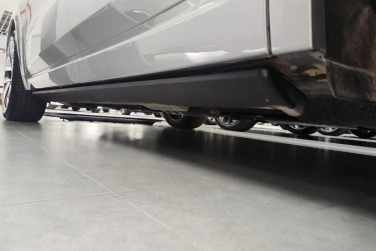 Used Li Auto L9 2022 Max model Left Side Sill