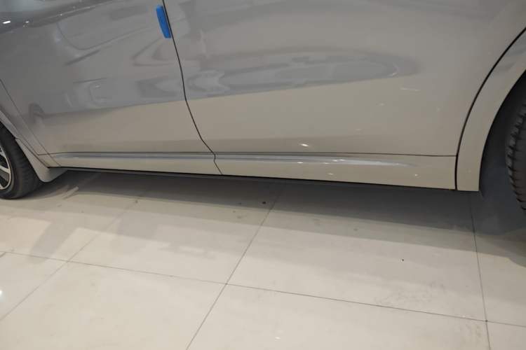 Used Li Auto L9 2022 Max model Left Side Sill