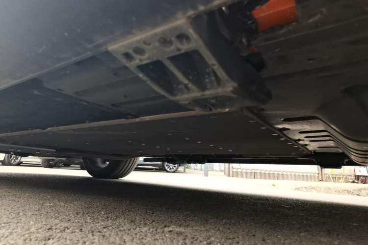 Used Li Auto L9 2022 Max model Left Side Sill