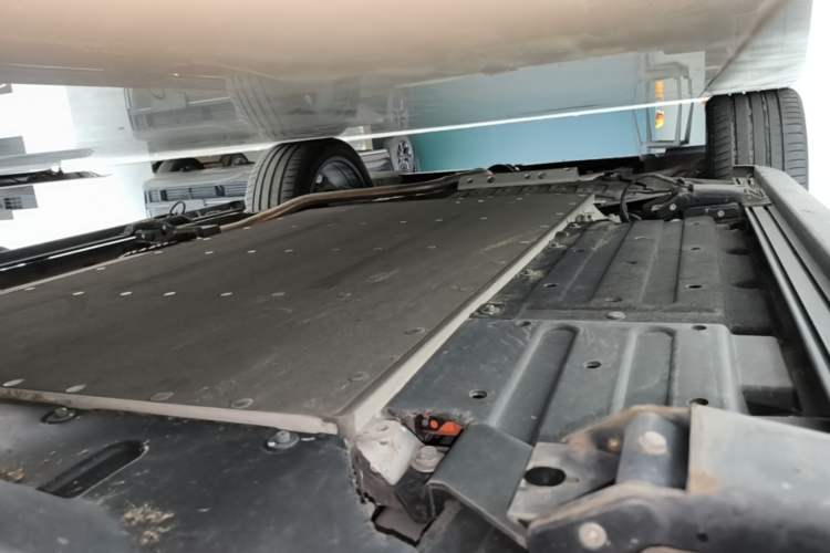 Used Li Auto L9 2022 Max model Left Side Sill