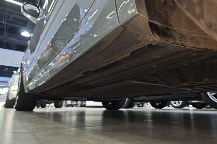 Used Li Auto L9 2022 Max model Left Side Sill