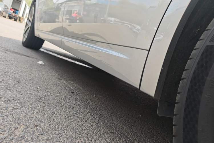 Used Li Auto L9 2022 Max model Left Side Sill