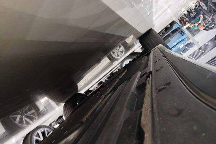 Used Li Auto L9 2022 Max model Left Side Sill