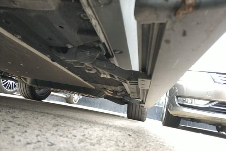 Used Li Auto L9 2022 Max model Left Side Sill