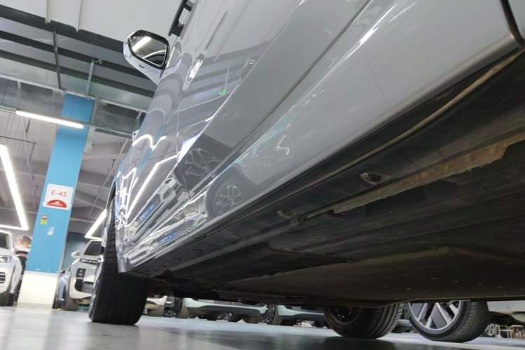 Used Li Auto L9 2022 Max model Left Side Sill
