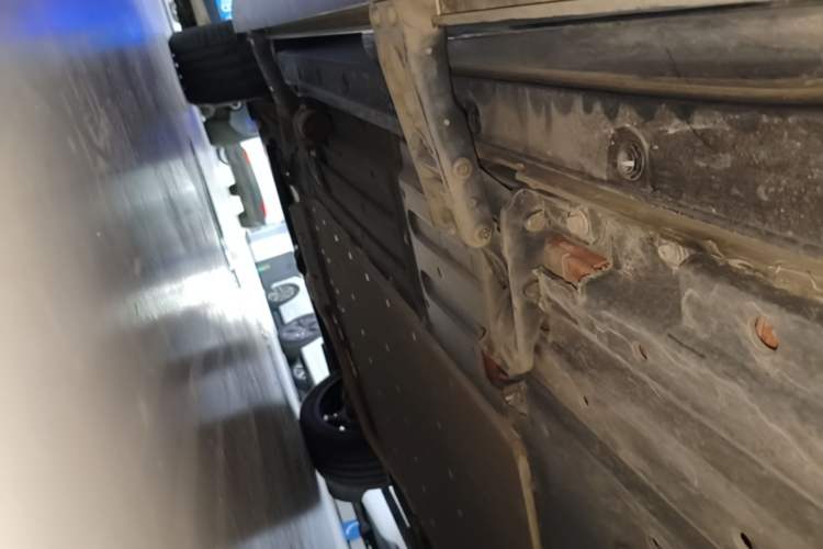 Used Li Auto L9 2022 Max model Left Side Sill