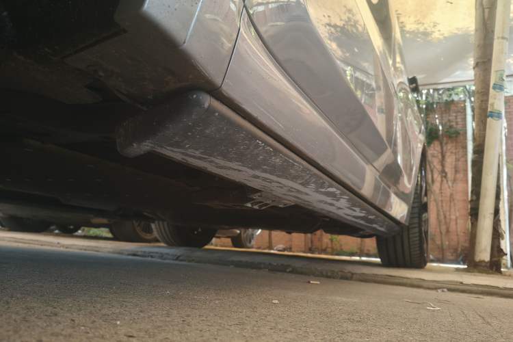 Used Li Auto L9 2022 Max model Left Side Sill