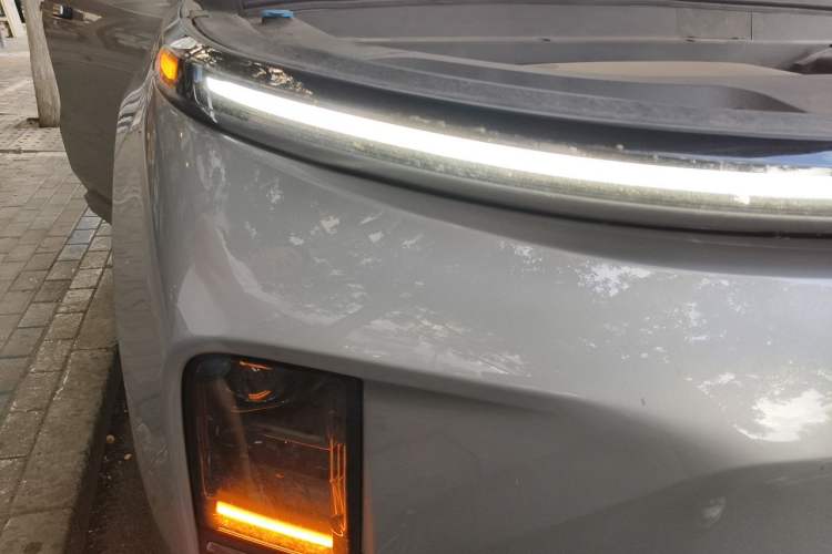 Used Li Auto L9 2022 Max model Right Front Headlight