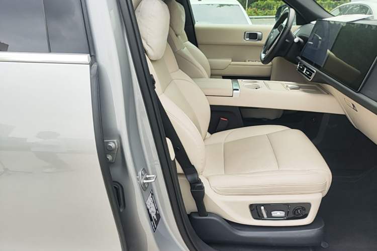 Used Li Auto L9 2022 Max model Right Front Seat