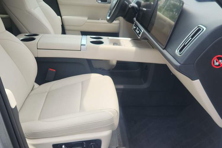 Used Li Auto L9 2022 Max model Right Front Seat