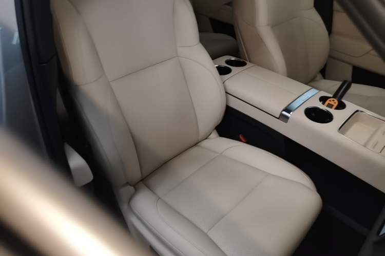 Used Li Auto L9 2022 Max model Right Front Seat