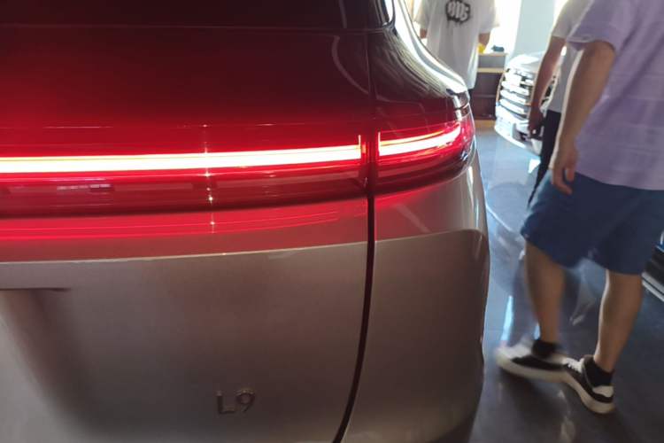 Used Li Auto L9 2022 Max model Right Rear Taillight