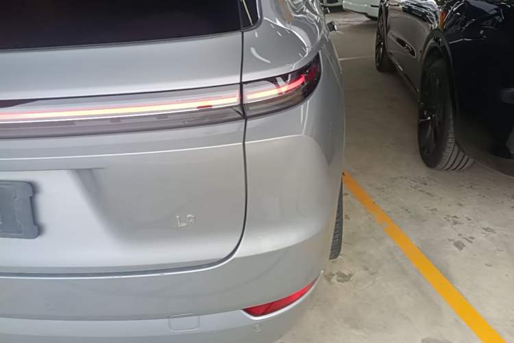 Used Li Auto L9 2022 Max model Right Rear Taillight