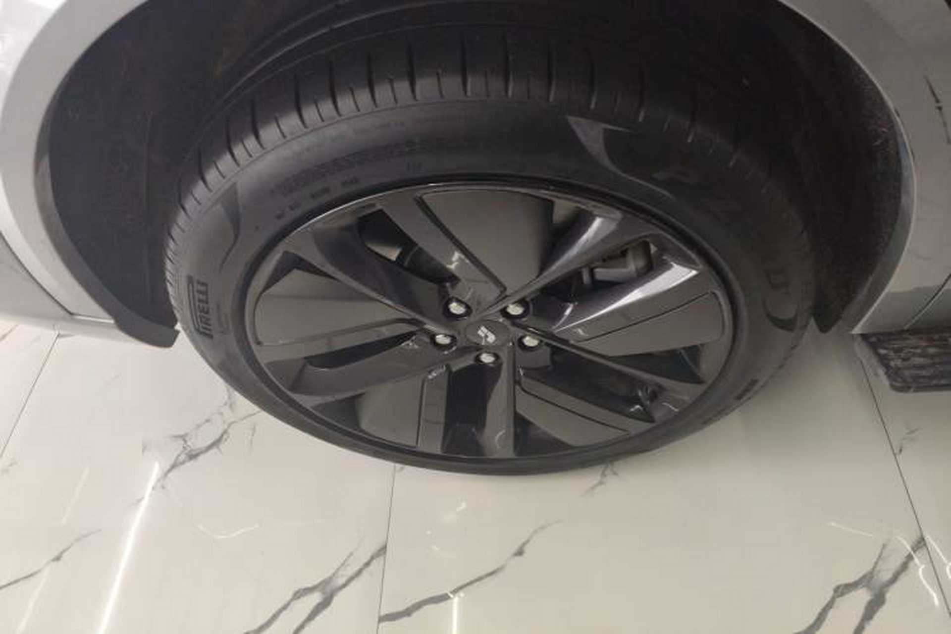 Used Li Auto L9 2022 Max model Right Rear Wheel Hub