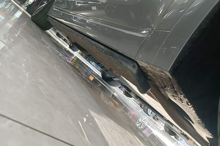 Used Li Auto L9 2022 Max model Right Side Sill