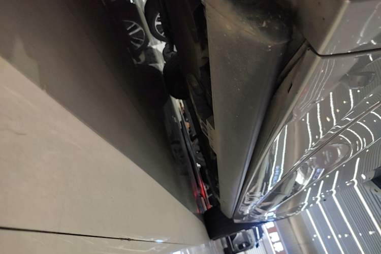 Used Li Auto L9 2022 Max model Right Side Sill