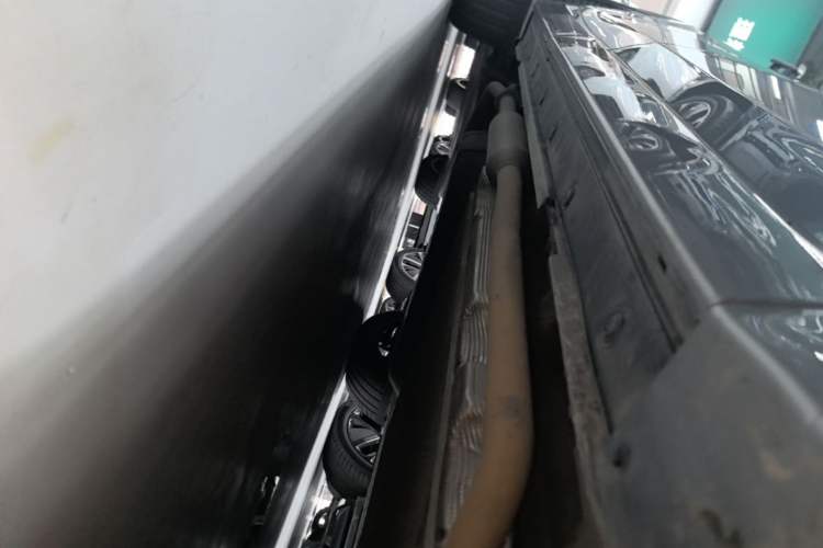 Used Li Auto L9 2022 Max model Right Side Sill