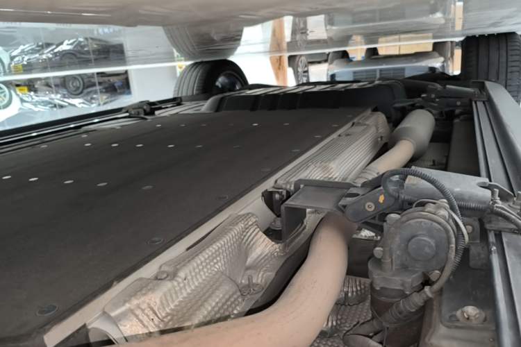 Used Li Auto L9 2022 Max model Right Side Sill