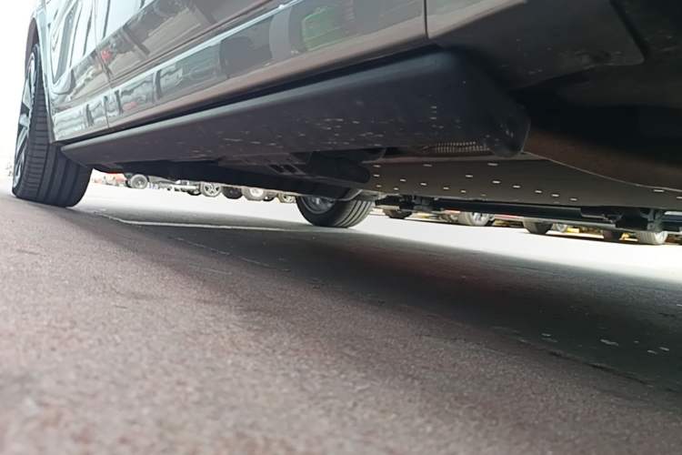 Used Li Auto L9 2022 Max model Right Side Sill