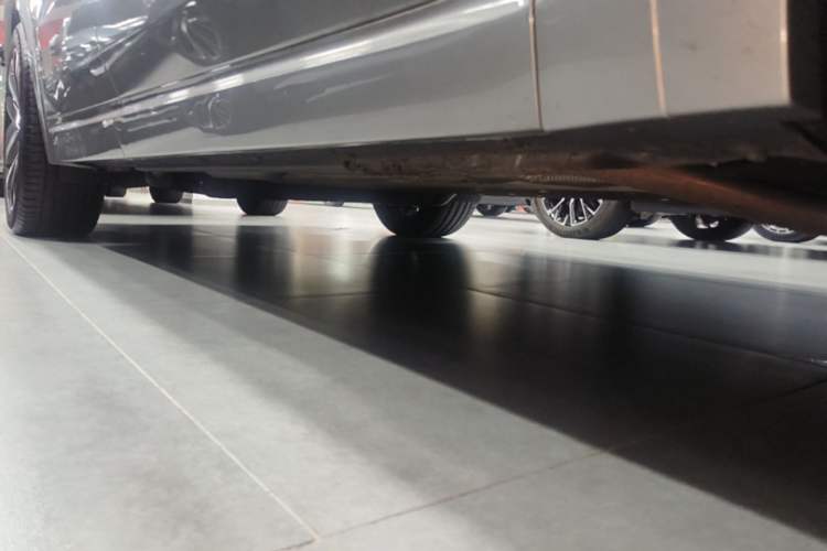 Used Li Auto L9 2022 Max model Right Side Sill