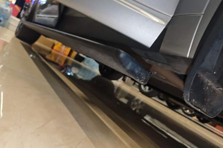Used Li Auto L9 2022 Max model Right Side Sill