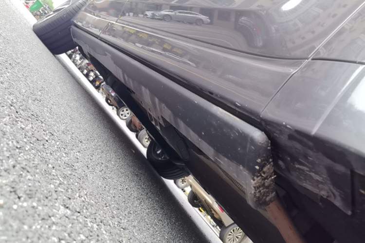 Used Li Auto L9 2022 Max model Right Side Sill
